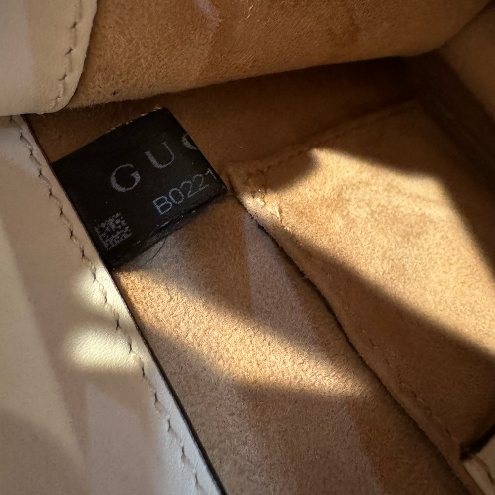 Authentic Gucci Sylvie small bag - Picture 8 of 16